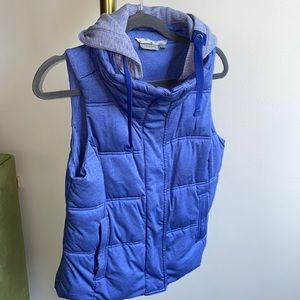 Athleta Puffer Vest